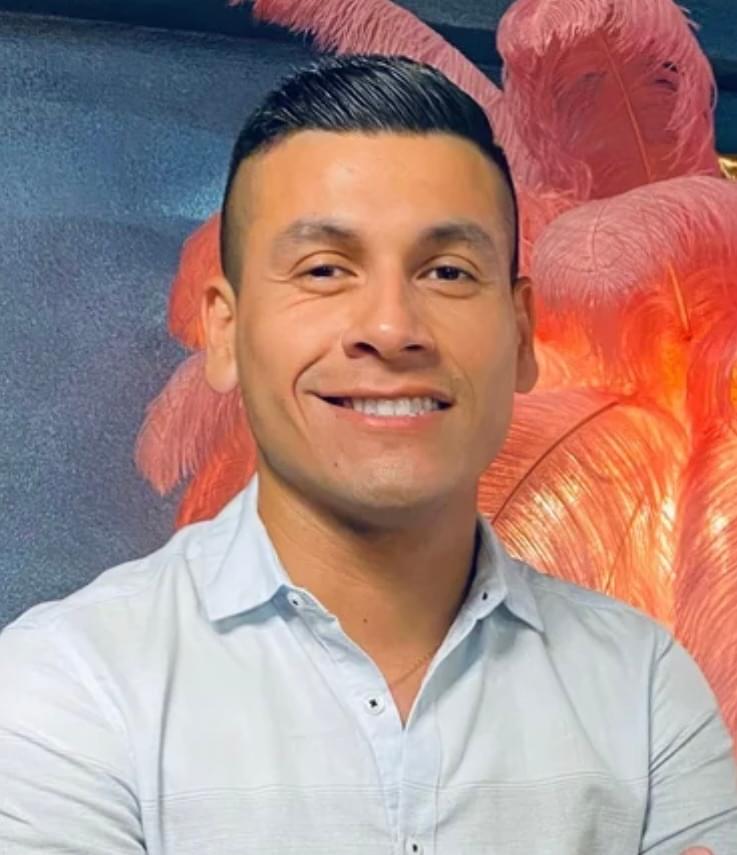 Man smiling because he stopped his anxiety